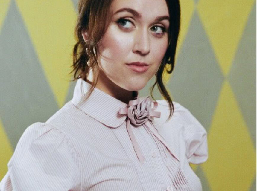 Em Singer Em Beihold returns with her most introspective release yet: “Brutus ...