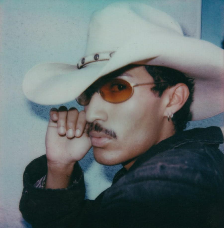 Mexican-American musician Paco returns with a hypnotic bilingual love anthem, “control.”
