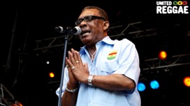 Ken_Boothe_live_United_Reggae_Festival