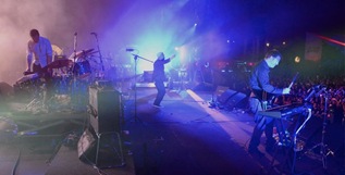 New_Order_live_4e