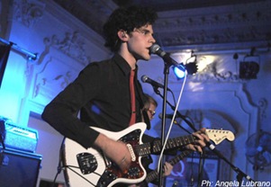 Noah_And_The_Whale_live_2a